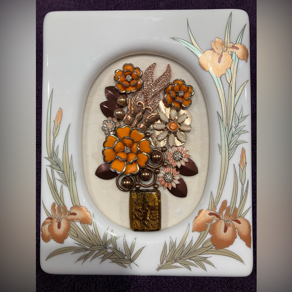 JEWELRY ART COLLAGE IN HAND-PAINTED CERAMIC FRAME FROM JAPAN. HANDMADE UNIQUE